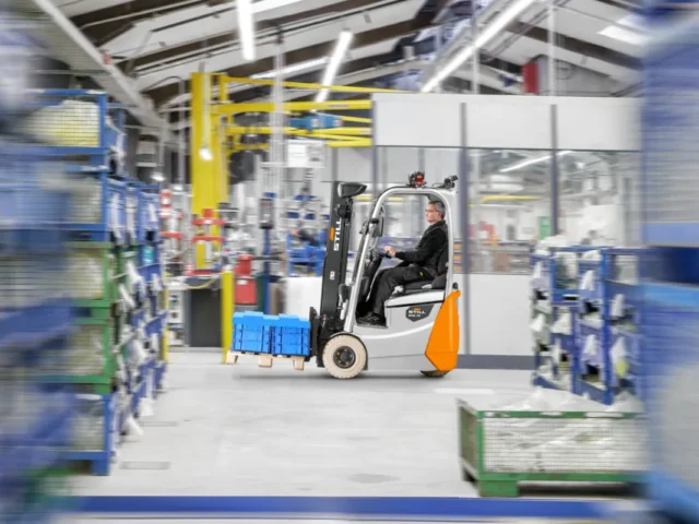 Emerging Trends in the Use of Electric Forklifts in Industry