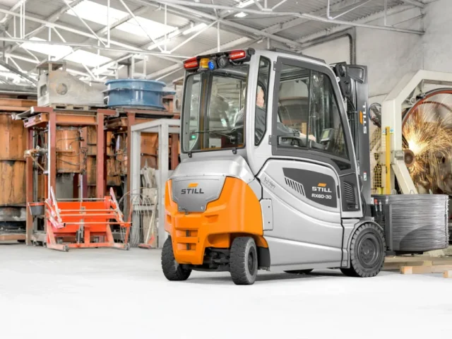 Thuê Xe Nâng Hà Nam: Thiết Bị Chất Lượng, Dịch Vụ Tận Tâm