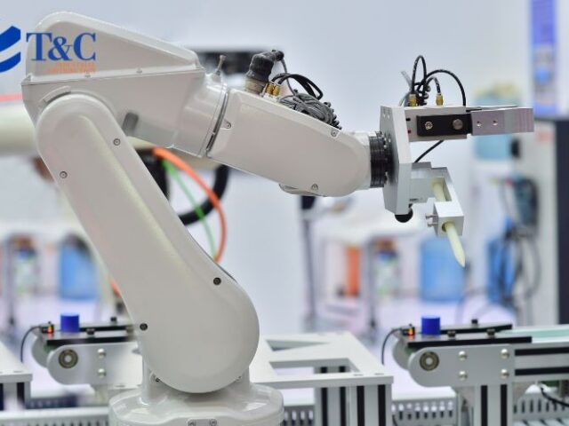 Cánh tay robot là gì? Ứng dụng và nguyên lý hoạt động chi tiết